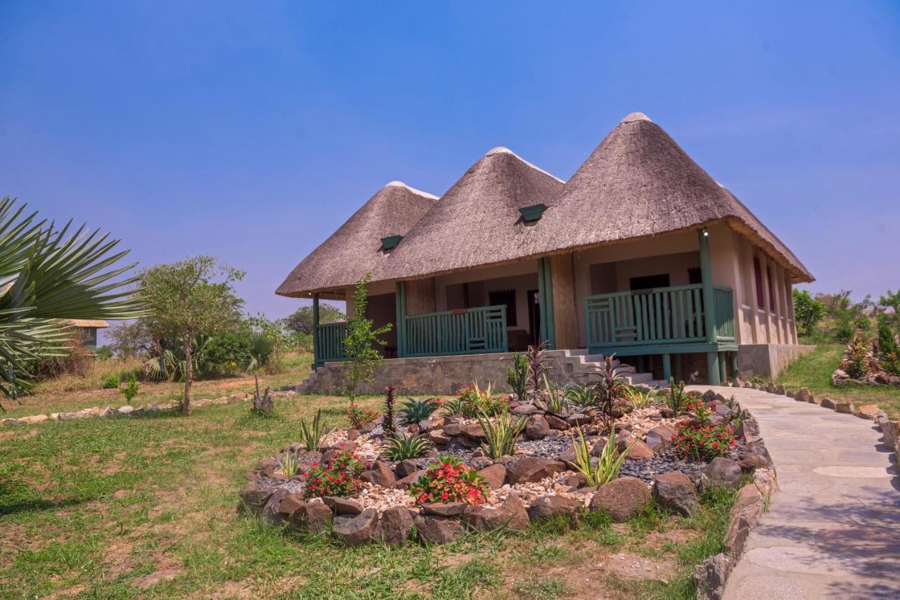 Tilenga Safari Lodge Arua Bagian luar foto
