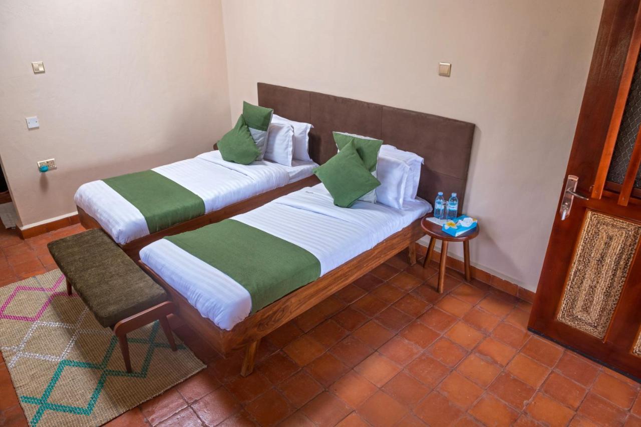 Tilenga Safari Lodge Arua Bagian luar foto