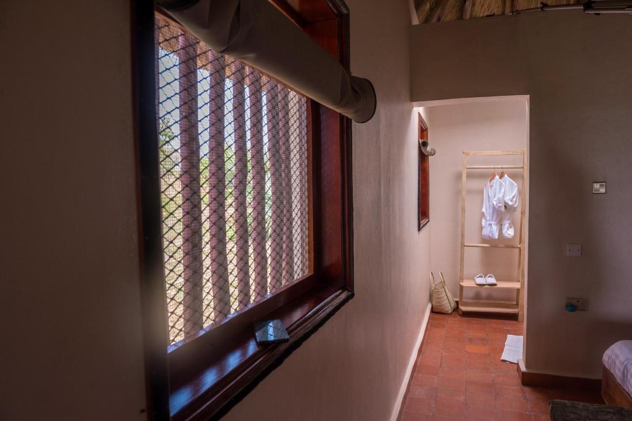 Tilenga Safari Lodge Arua Bagian luar foto