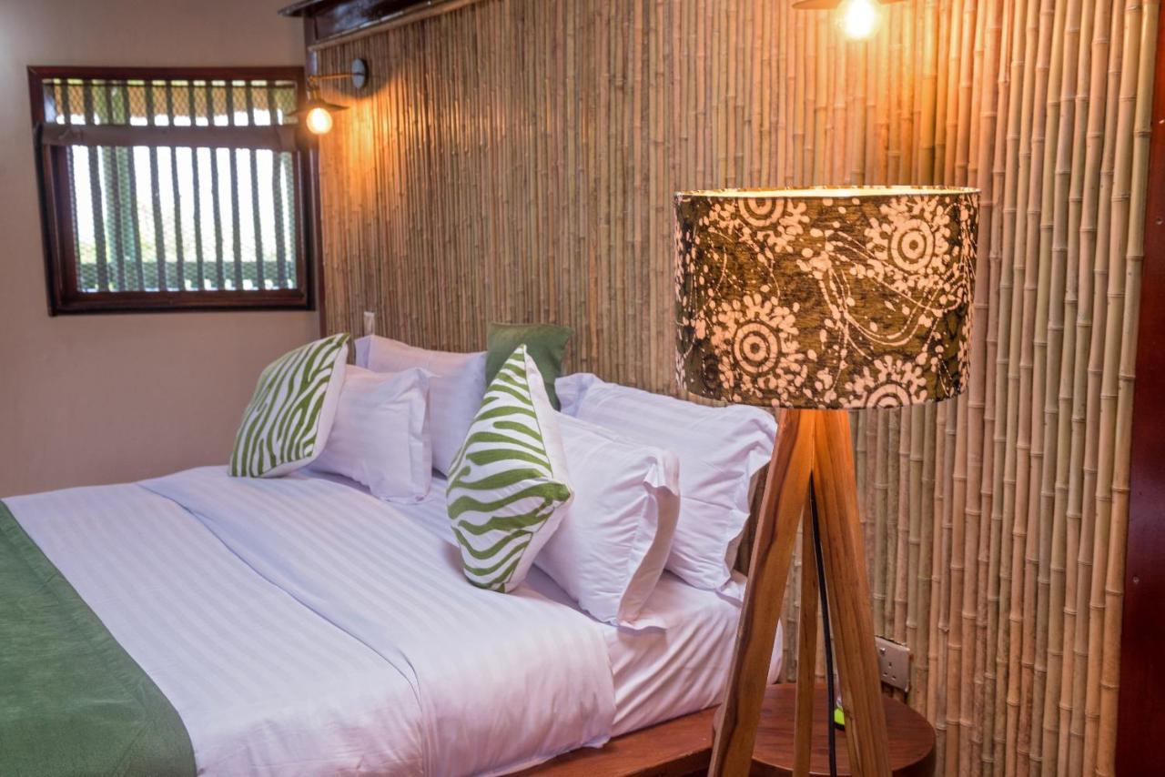 Tilenga Safari Lodge Arua Bagian luar foto