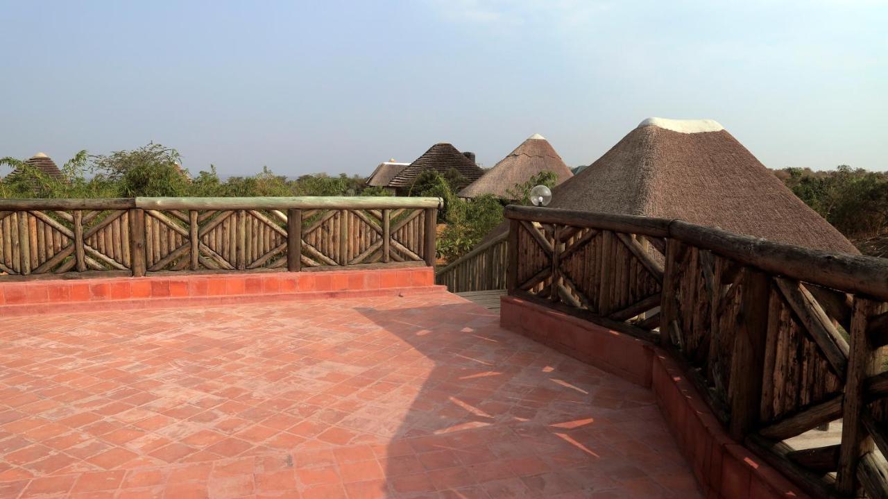 Tilenga Safari Lodge Arua Bagian luar foto
