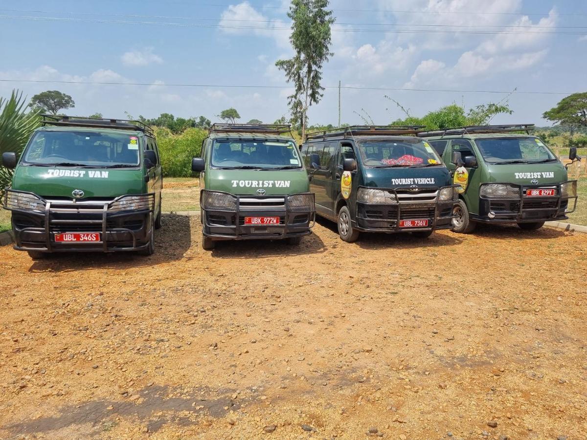 Tilenga Safari Lodge Arua Bagian luar foto