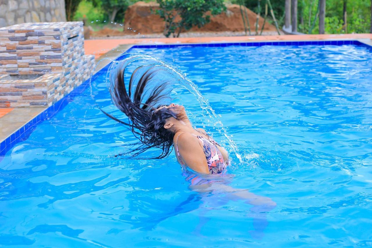 Tilenga Safari Lodge Arua Bagian luar foto